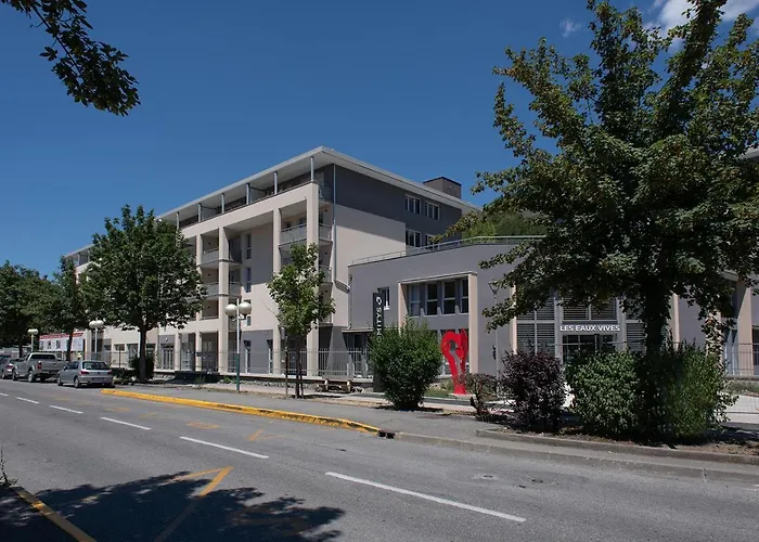 Résidence Services Seniors Domitys Les Eaux Vives Appart hôtel 4*