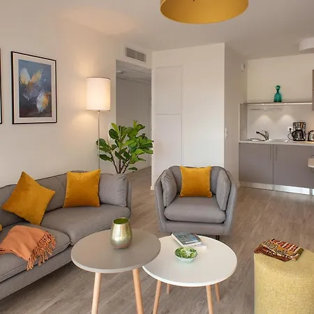 Résidence Services Seniors Domitys Les Eaux Vives Appart hôtel