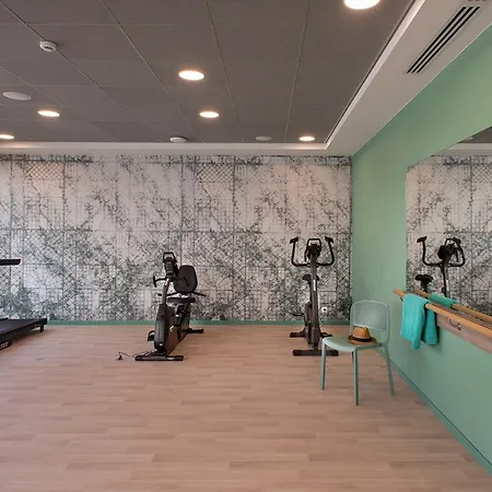 Services Seniors Domitys Les Eaux Vives Aparthotel 4*